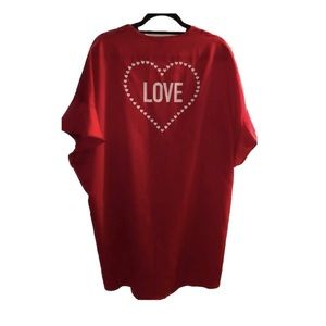 XL VSecret Robe “LOVE” tie in the front